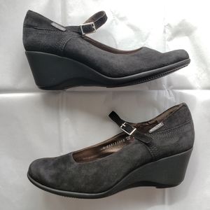 Mephisto Black Suede Wedge Pump 8.5